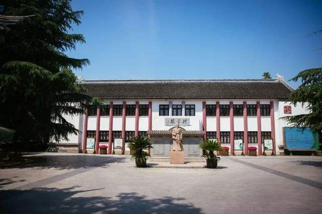 广东新高考选课走班开始了 如何协助学生科学选科?